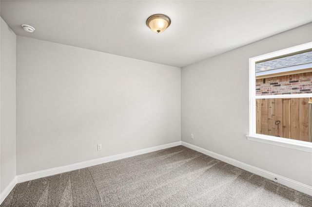 4402 W Bayou Maison Circle, Dickinson, TX 77539