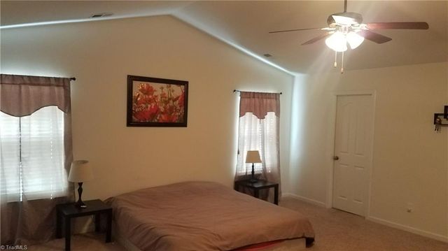 3267 Grandview Club Road, Pfafftown, NC 27040