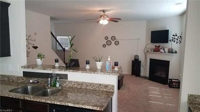 3267 Grandview Club Road, Pfafftown, NC 27040