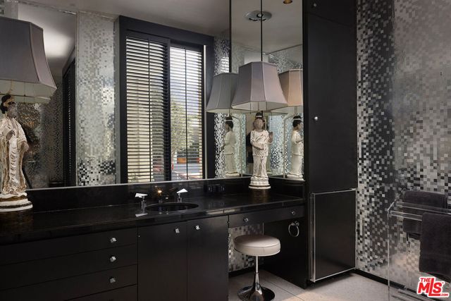 1255 E Via Estrella, Palm Springs, CA 92264