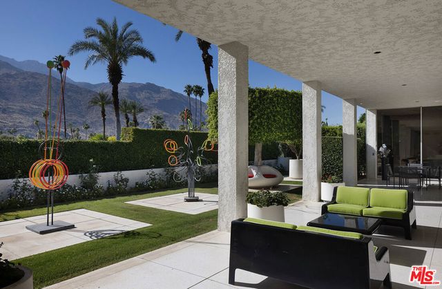 1255 E Via Estrella, Palm Springs, CA 92264