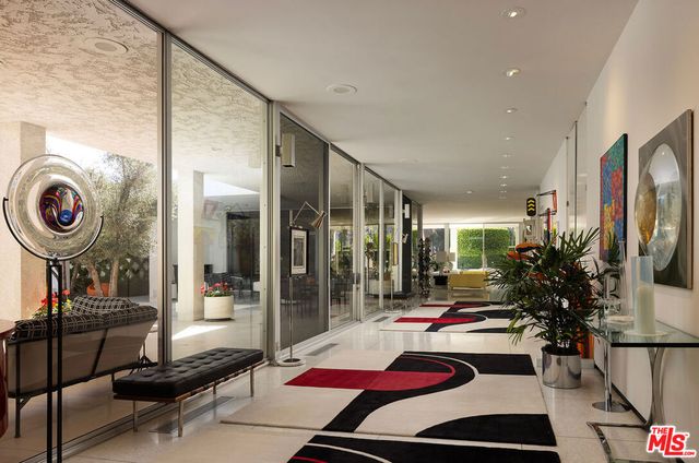 1255 E Via Estrella, Palm Springs, CA 92264
