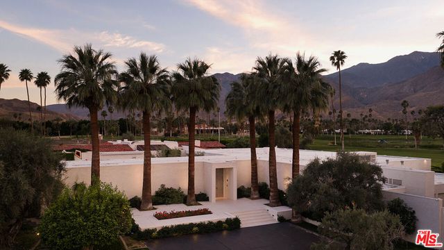 1255 E Via Estrella, Palm Springs, CA 92264