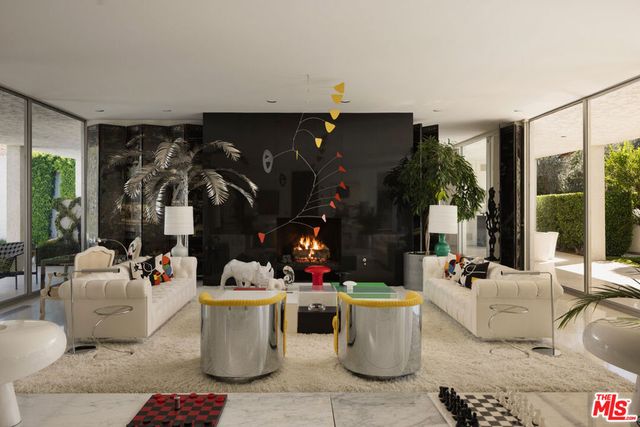 1255 E Via Estrella, Palm Springs, CA 92264