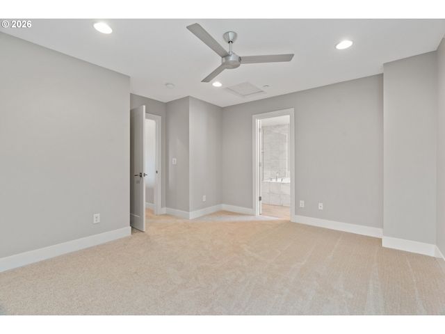 10415 Sw 46TH Pl A, Portland, OR 97219