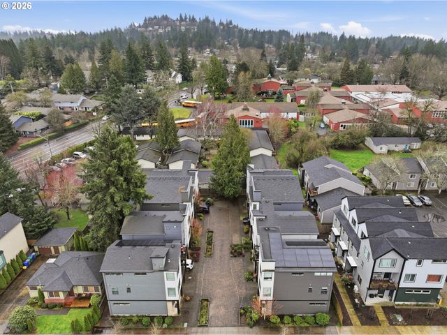 10415 Sw 46TH Pl A, Portland, OR 97219