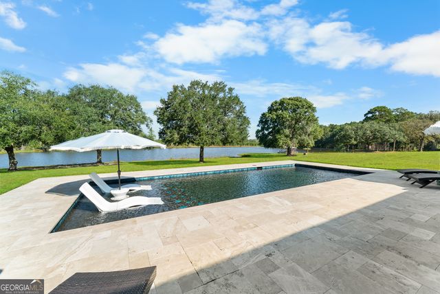 498 Walter L. Dasher Road, Glennville, GA 30427