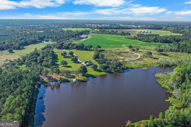 498 Walter L. Dasher Road, Glennville, GA 30427