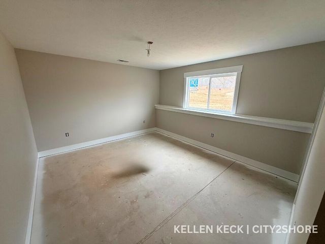 11325 Bancroft Way, Alto, MI 49302