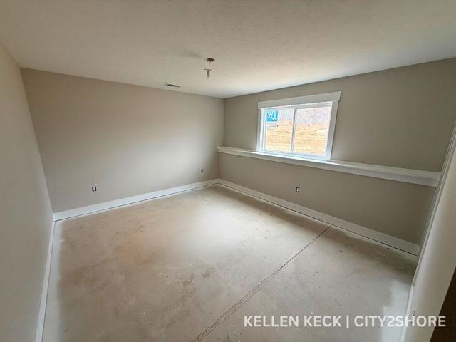 11325 Bancroft Way, Alto, MI 49302