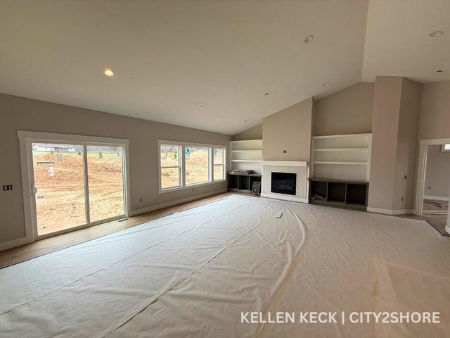 11325 Bancroft Way, Alto, MI 49302