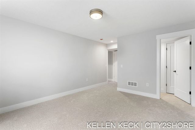 11325 Bancroft Way, Alto, MI 49302