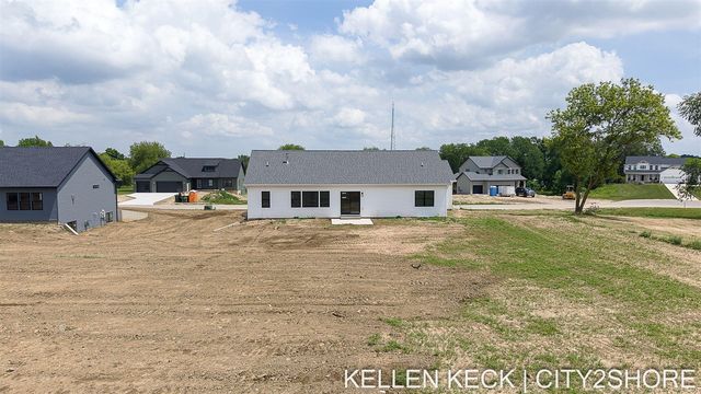 11325 Bancroft Way, Alto, MI 49302