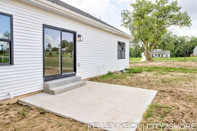 11325 Bancroft Way, Alto, MI 49302