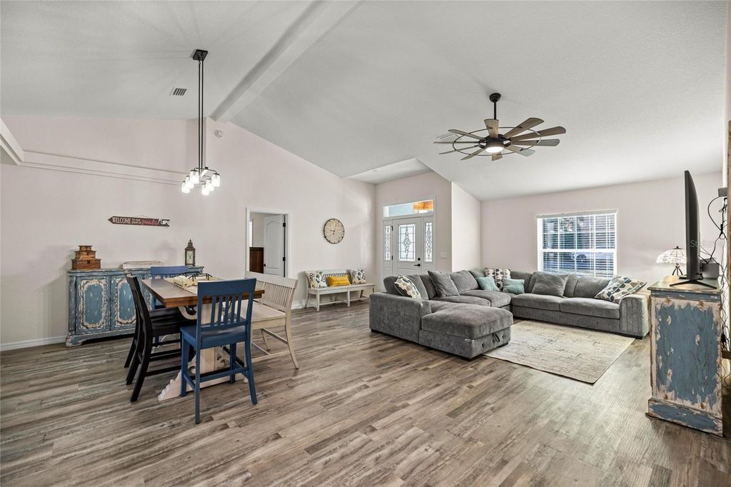 Image 5 of property listing at 3411 W CYPRESS DRIVE, Dunnellon, FL 34433