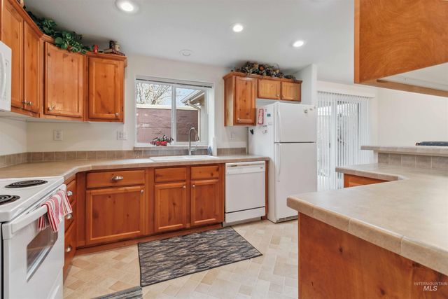 421 S Curtis #23 #23, Boise, ID 83705