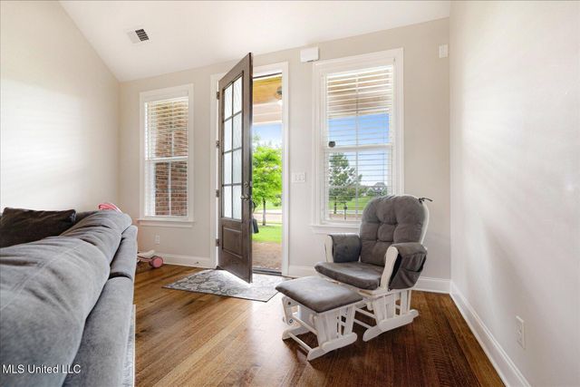 4943 W Margarette Circle, Olive Branch, MS 38654