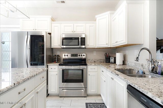 4943 W Margarette Circle, Olive Branch, MS 38654