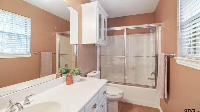 15360 Wagon Wheel Drive, Chandler, TX 75758