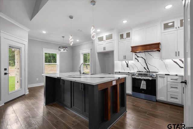 187 County Road 25, Tyler, TX 75705