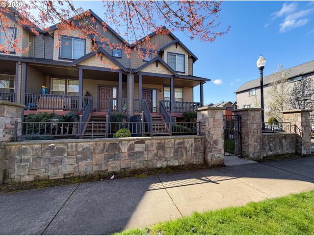 1402 Ne EDGEFIELD St, Hillsboro, OR 97124