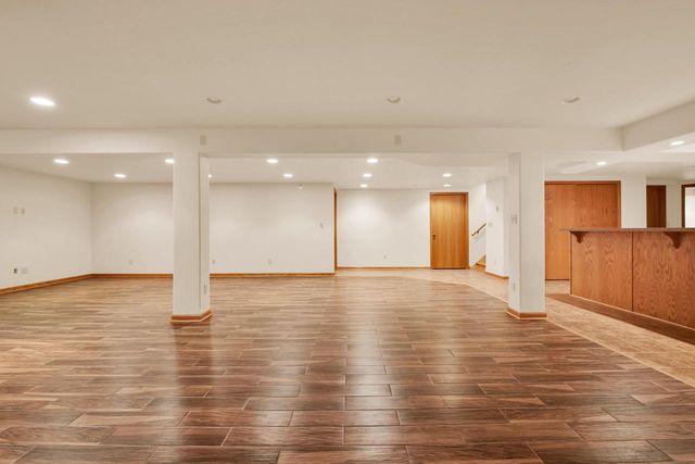 4916 S 82nd STREET, Greenfield, WI 53220