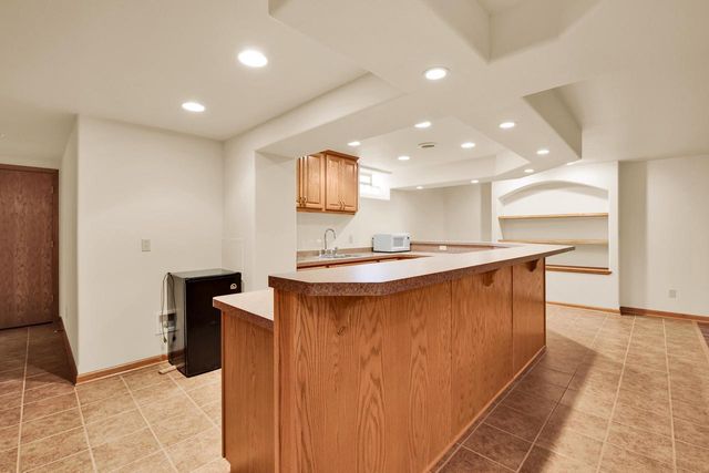 4916 S 82nd STREET, Greenfield, WI 53220