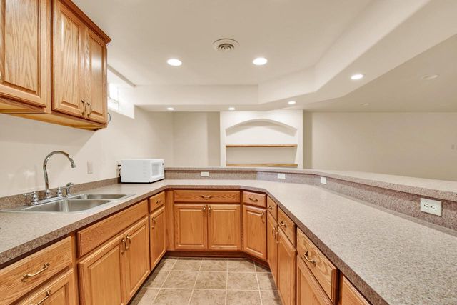 4916 S 82nd STREET, Greenfield, WI 53220