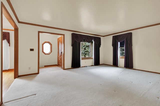 4916 S 82nd STREET, Greenfield, WI 53220