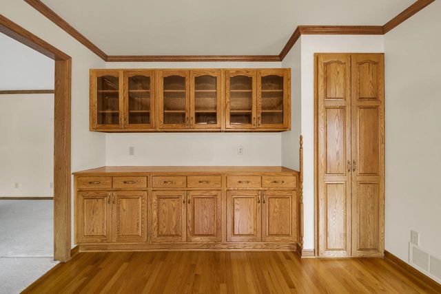 4916 S 82nd STREET, Greenfield, WI 53220