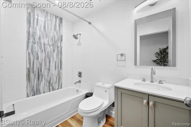 1189 Pine Ridge Court, Rochester Hills, MI 48306