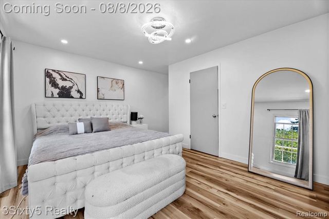 1189 Pine Ridge Court, Rochester Hills, MI 48306