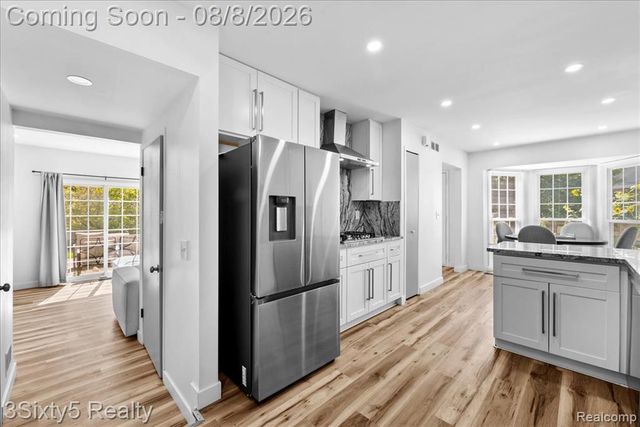1189 Pine Ridge Court, Rochester Hills, MI 48306