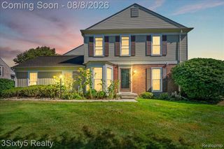 1189 Pine Ridge Court, Rochester Hills, MI 48306