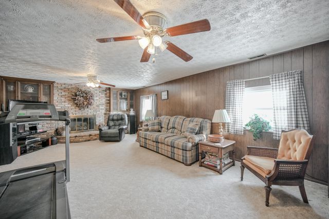 5670 Prairie Road 5670 Prairie Road, Springfield, OH 45502