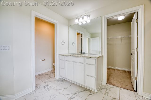 3155 Huntsman Boulevard, Orion Charter Township, MI 48360