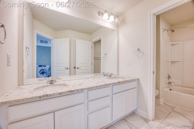 3155 Huntsman Boulevard, Orion Charter Township, MI 48360