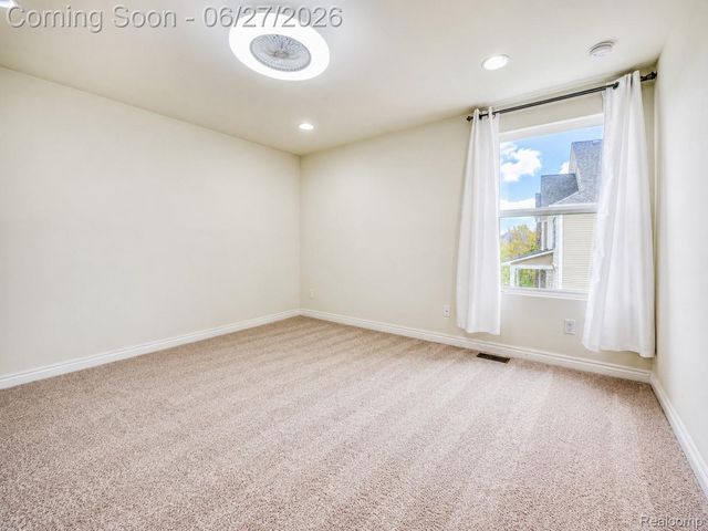 3155 Huntsman Boulevard, Orion Charter Township, MI 48360