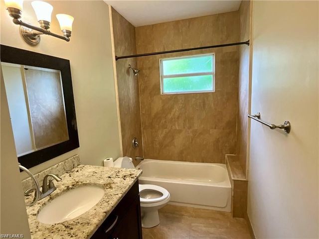 701 Meyer DR, Naples, FL 34120