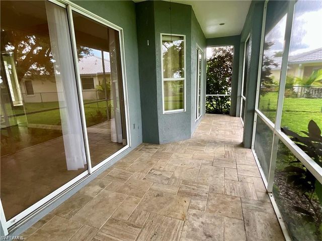 701 Meyer DR, Naples, FL 34120