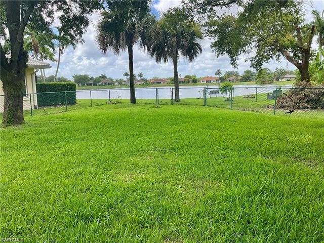 701 Meyer DR, Naples, FL 34120