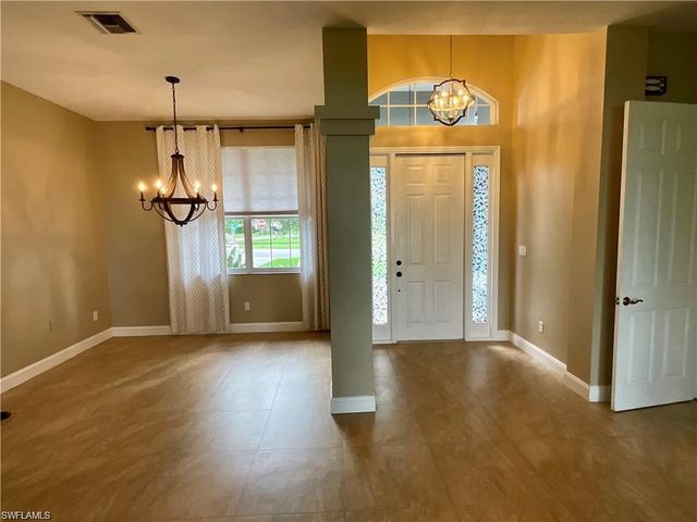 701 Meyer DR, Naples, FL 34120