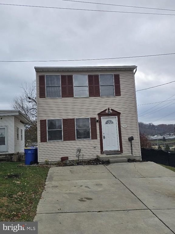 6703 CLEARFIELD ST, Harrisburg, PA 17111