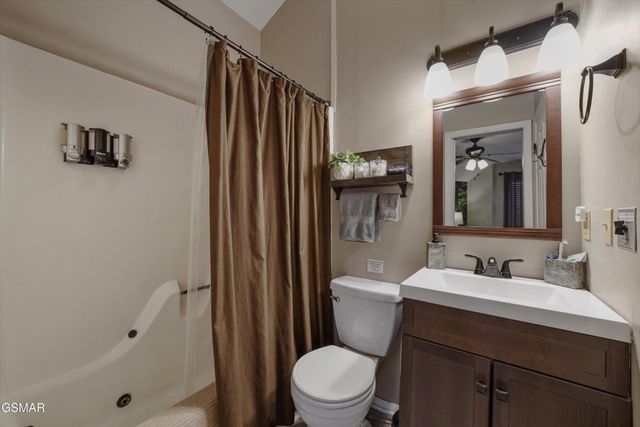 1103 Villa Lane, Gatlinburg, TN 37738