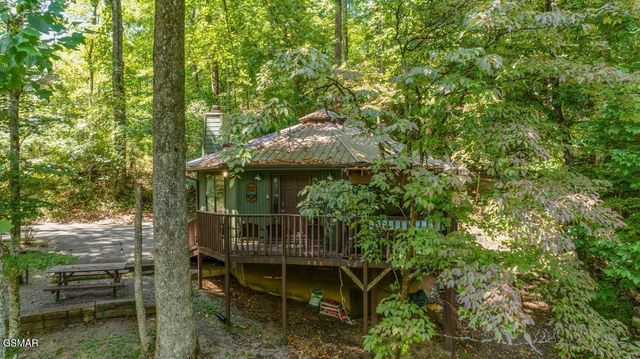 1103 Villa Lane, Gatlinburg, TN 37738