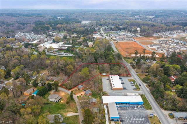 1227 Greensboro Road, High Point, NC 27260