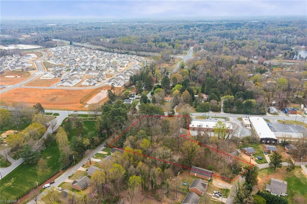 1227 Greensboro Road, High Point, NC 27260