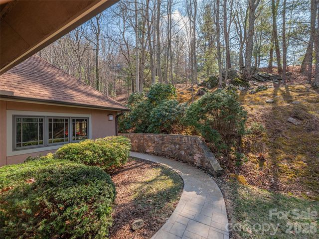 68 Crestwood Road, Asheville, NC 28804