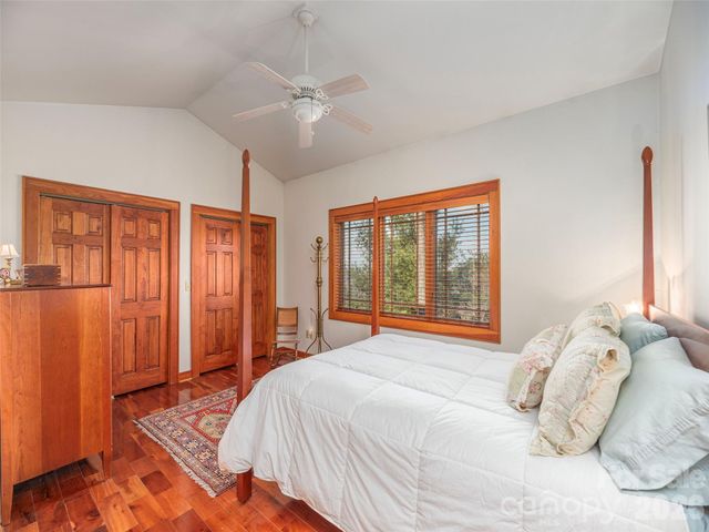 68 Crestwood Road, Asheville, NC 28804