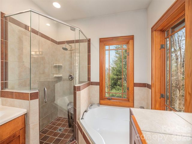 68 Crestwood Road, Asheville, NC 28804